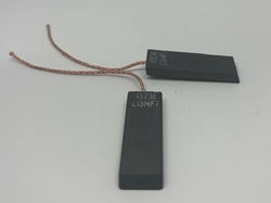 Uhlík motoru 5x13,6x40mm sandwich type  PÁR - 